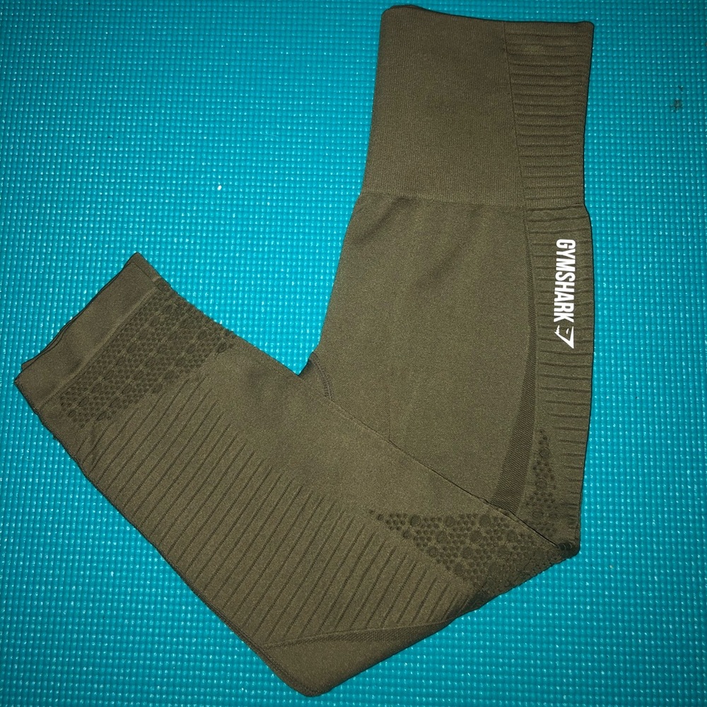 Gymshark cropped energy seamless in khaki